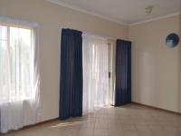 Lounges - 18 square meters of property in Mooikloof Ridge