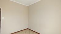 Bed Room 1 - 12 square meters of property in Mooikloof Ridge