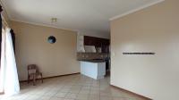Lounges - 18 square meters of property in Mooikloof Ridge