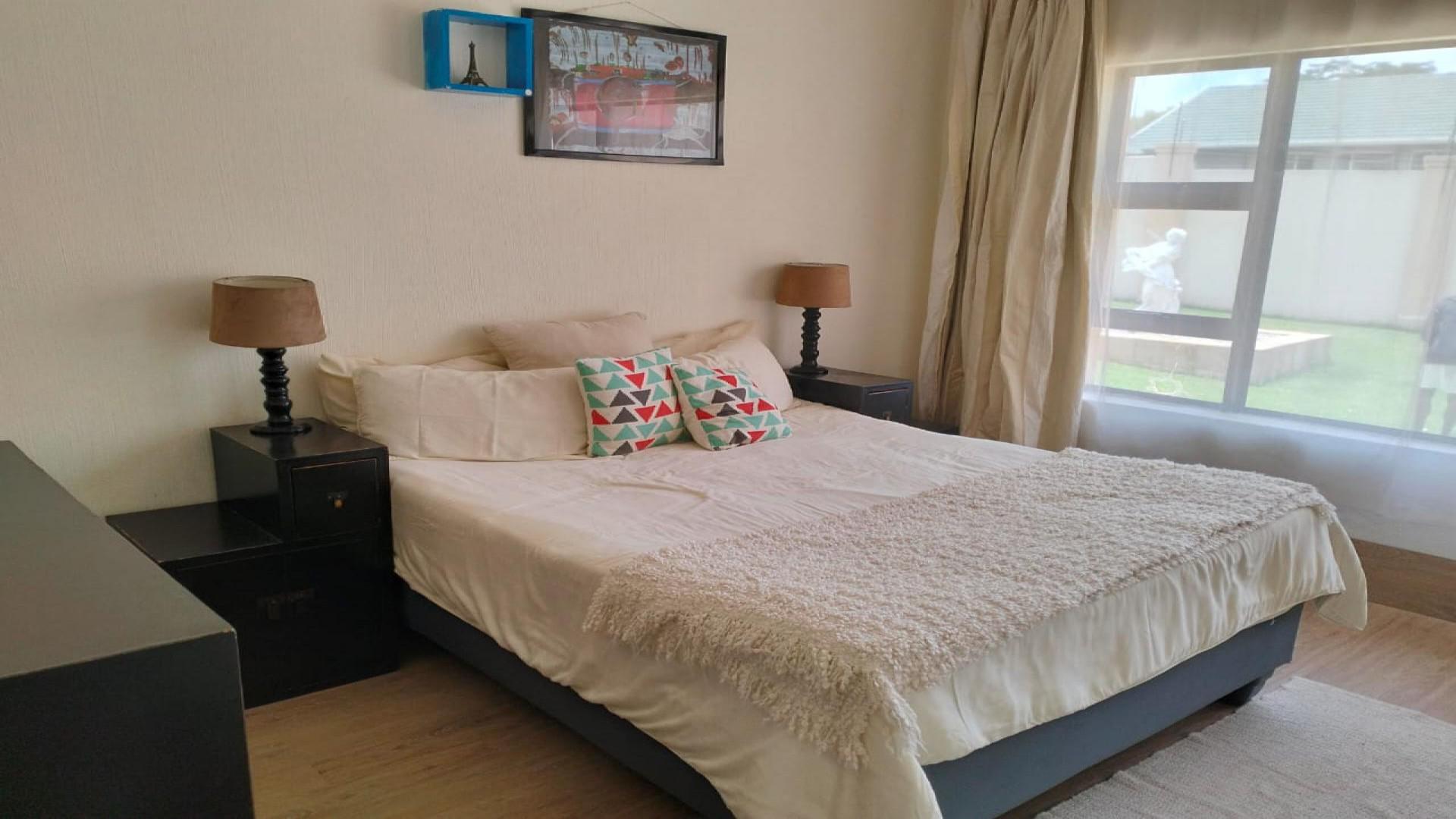 Bed Room 2 of property in Horison