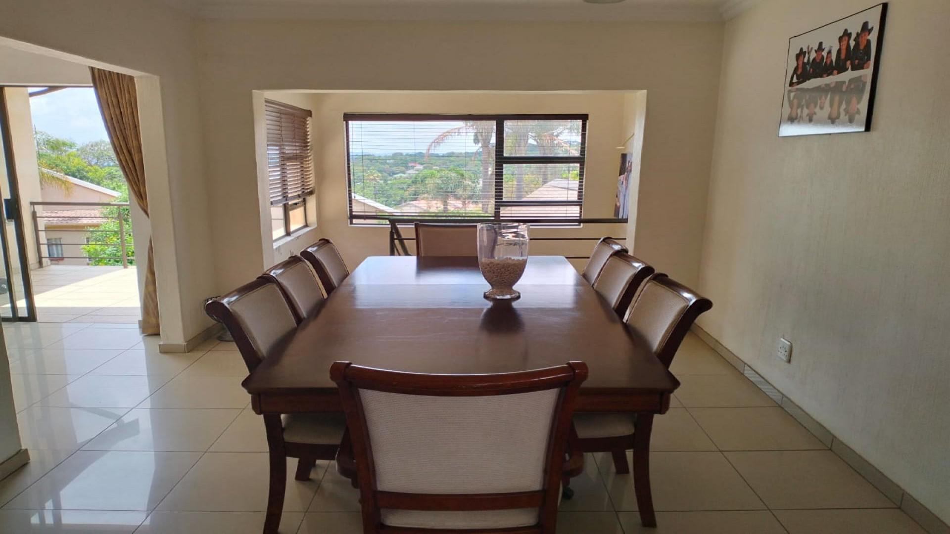 Dining Room of property in Horison
