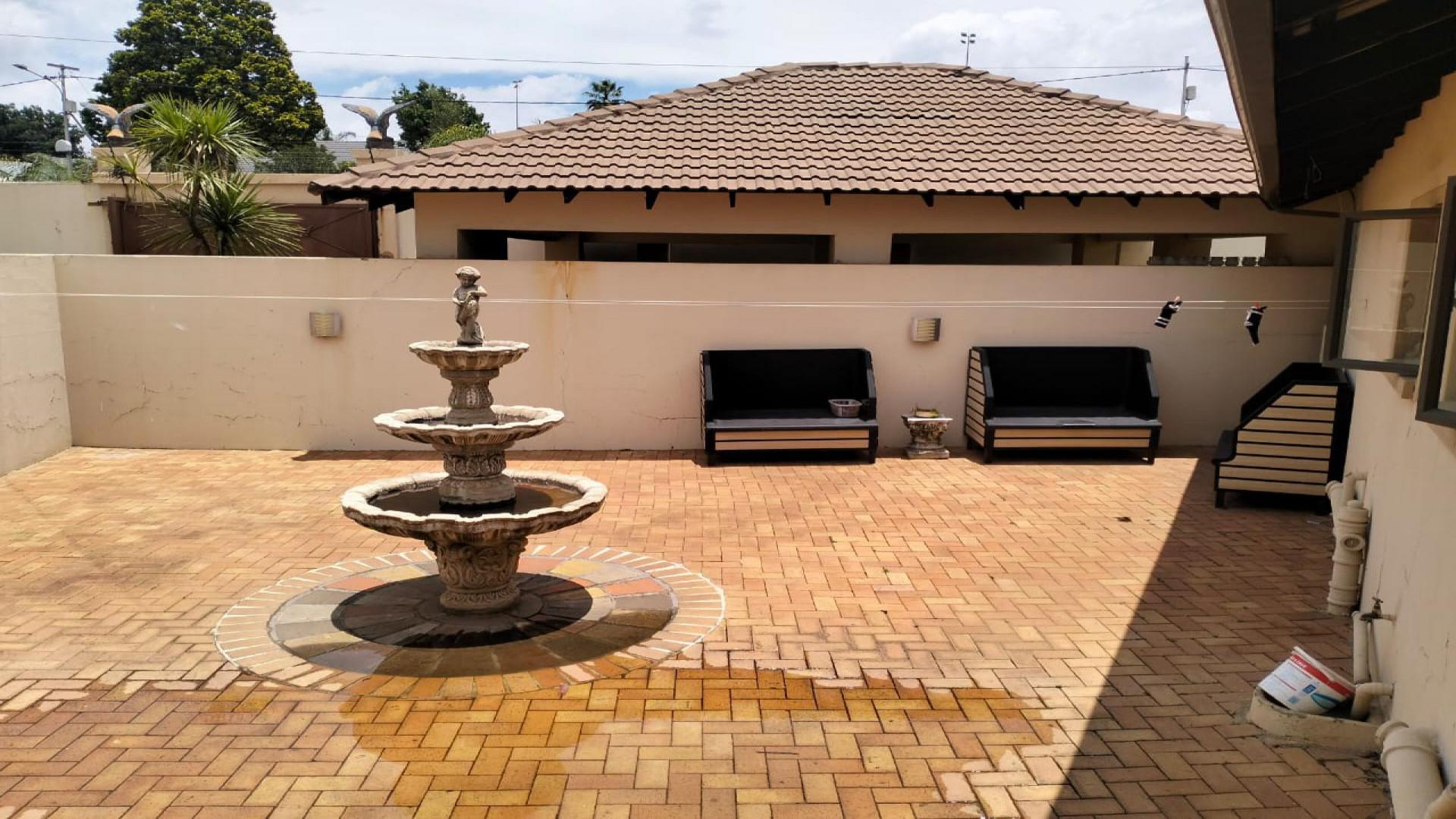 Backyard of property in Horison