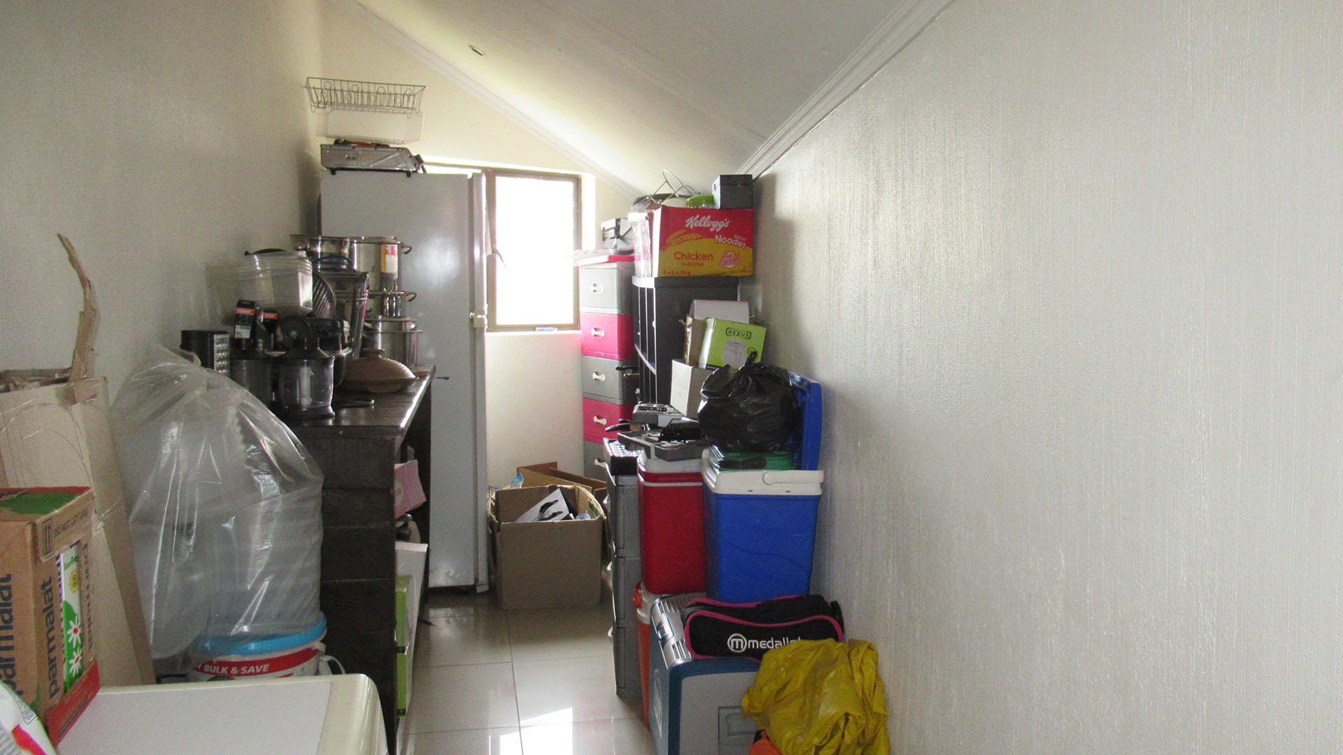 Store Room - 29 square meters of property in Horison