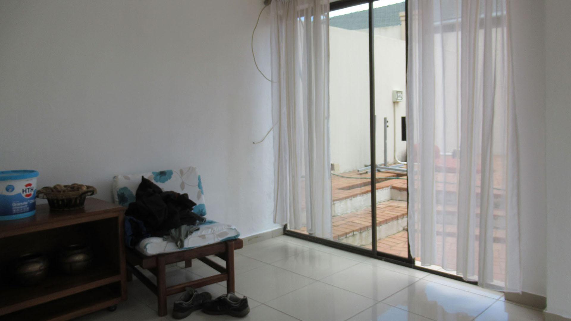 Bed Room 4 - 13 square meters of property in Horison