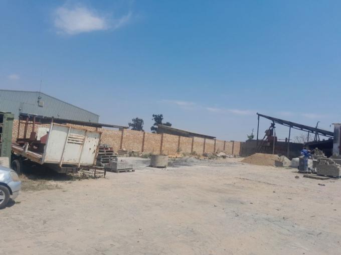 Commercial for Sale For Sale in Piet Retief - MR616701