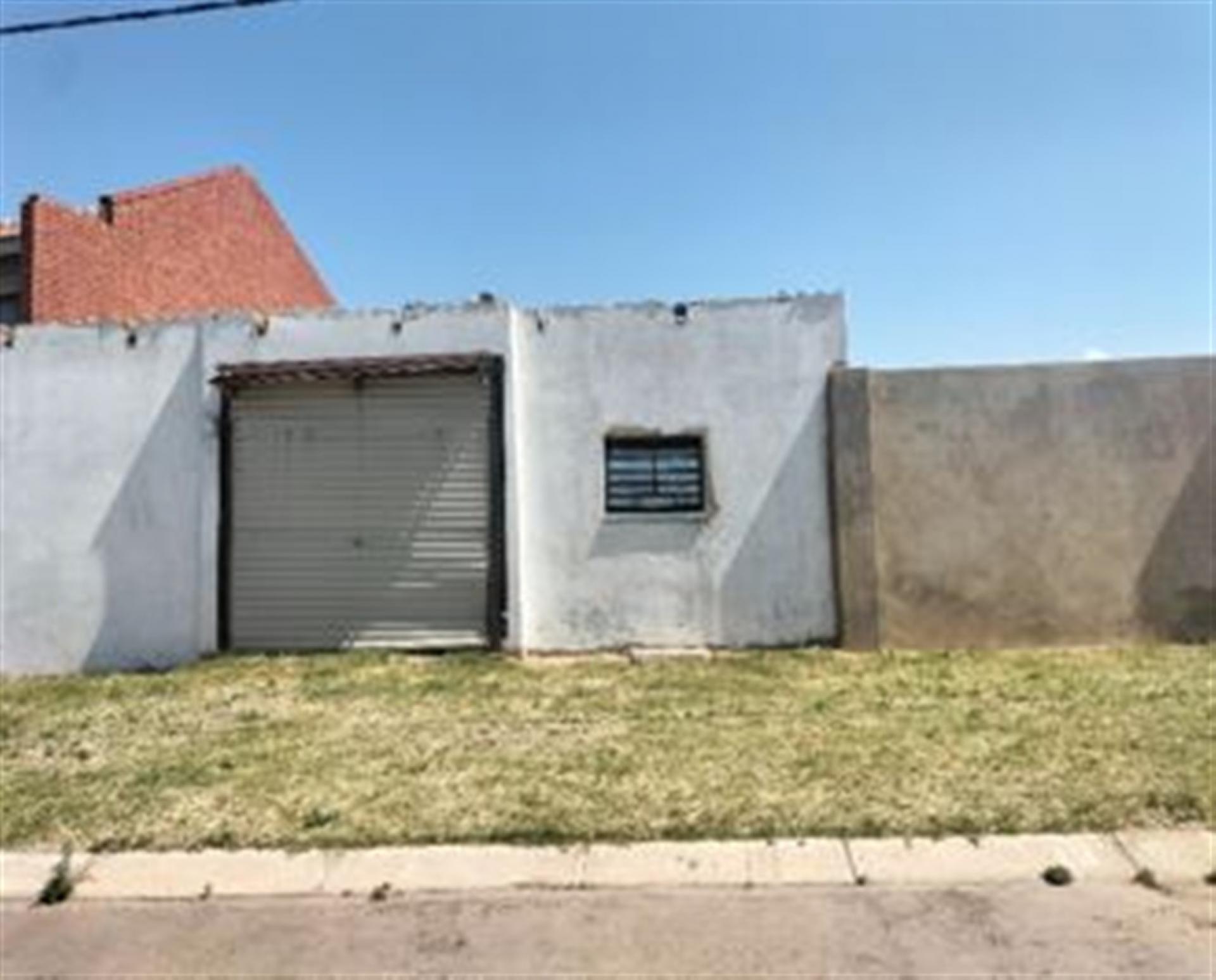 Front View of property in Azaadville Gardens