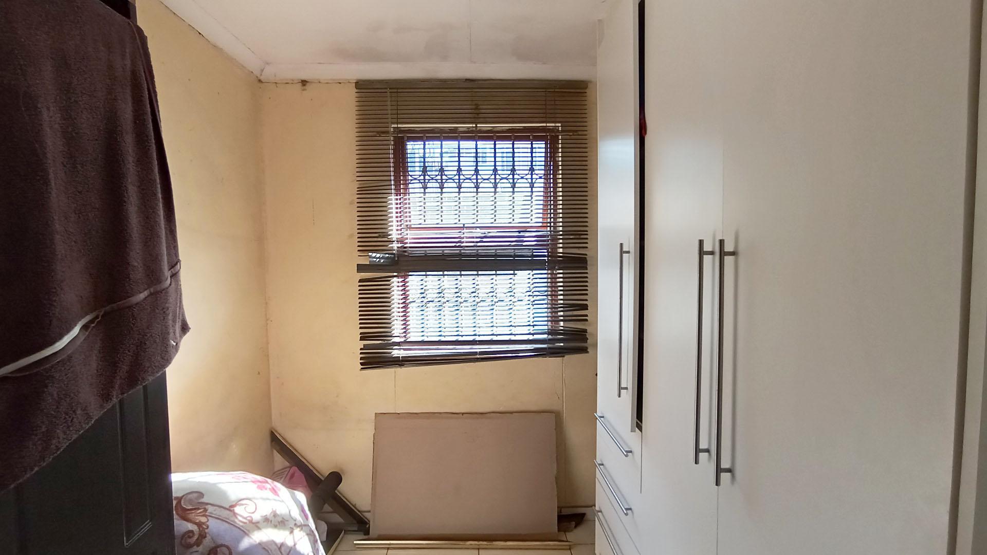 Bed Room 2 - 8 square meters of property in Earlsfield