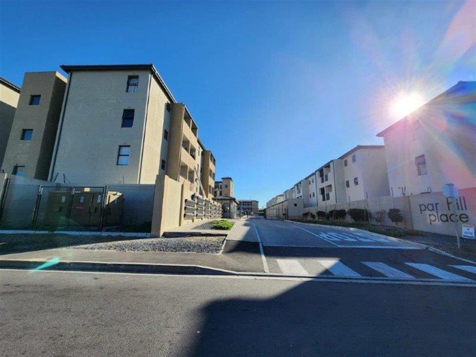 Front View of property in Parklands