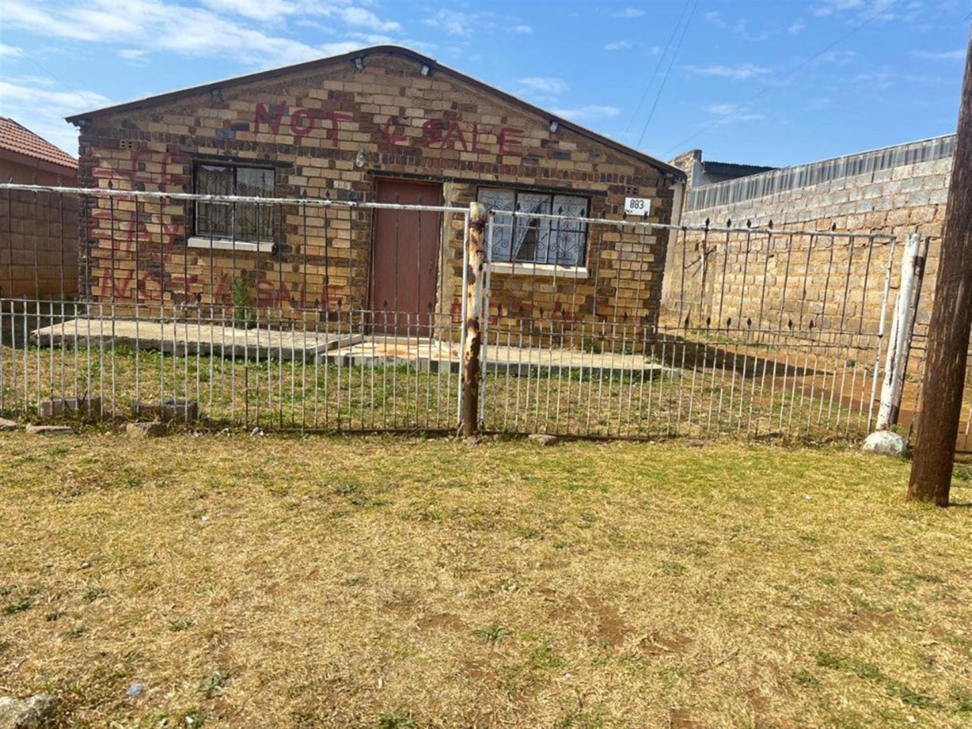 Front View of property in Jabavu