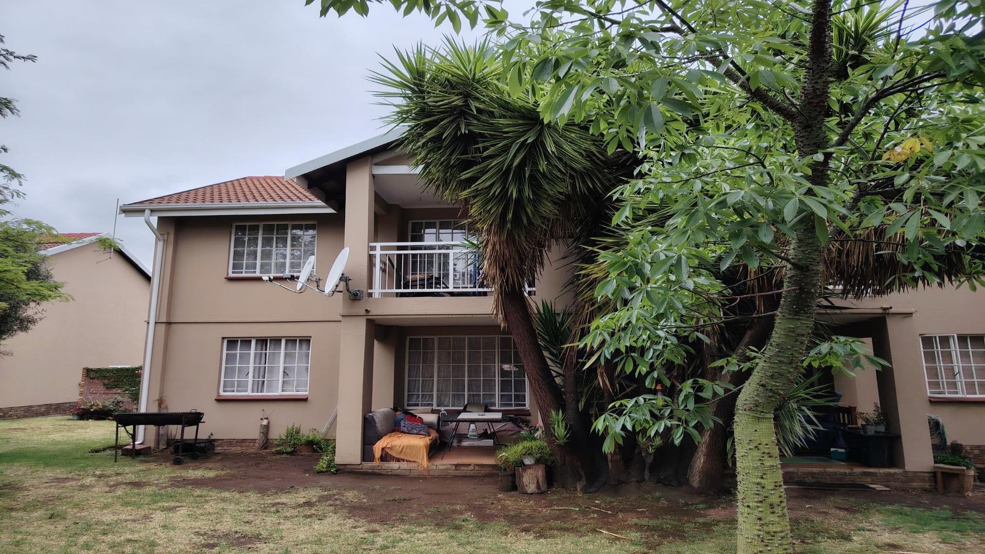 Backyard of property in Elarduspark