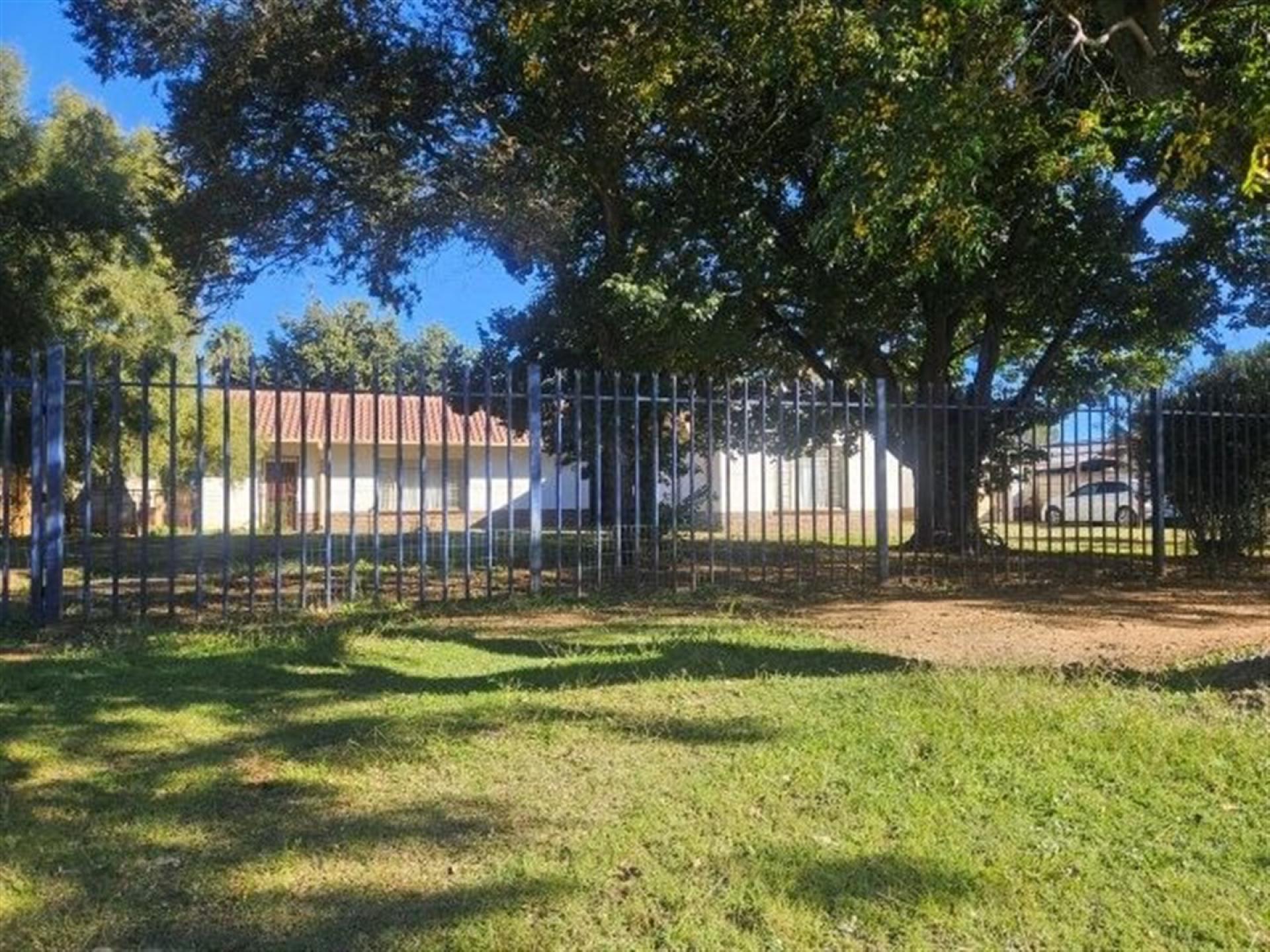 Front View of property in Harmony 