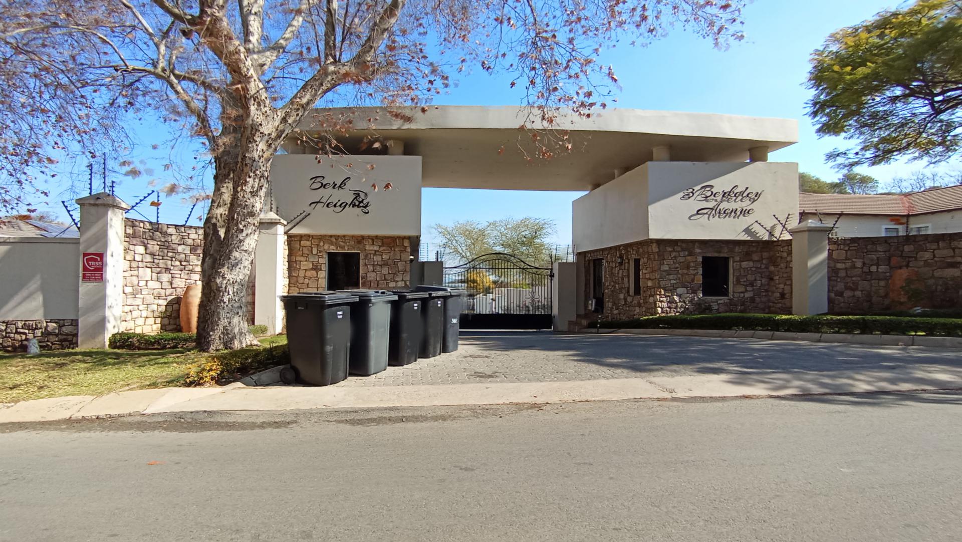 Front View of property in Bryanston