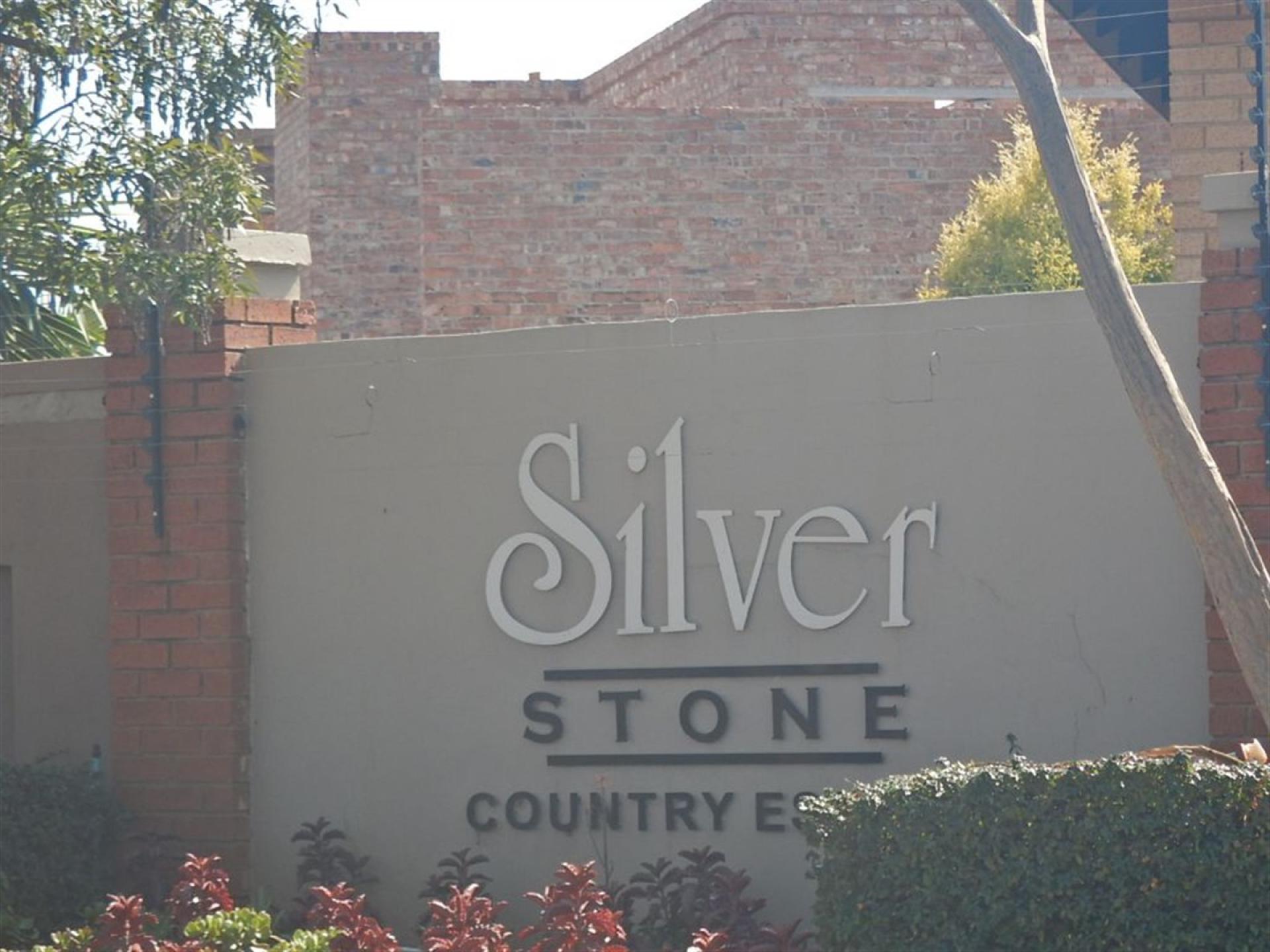 Front View of property in Centurion Central