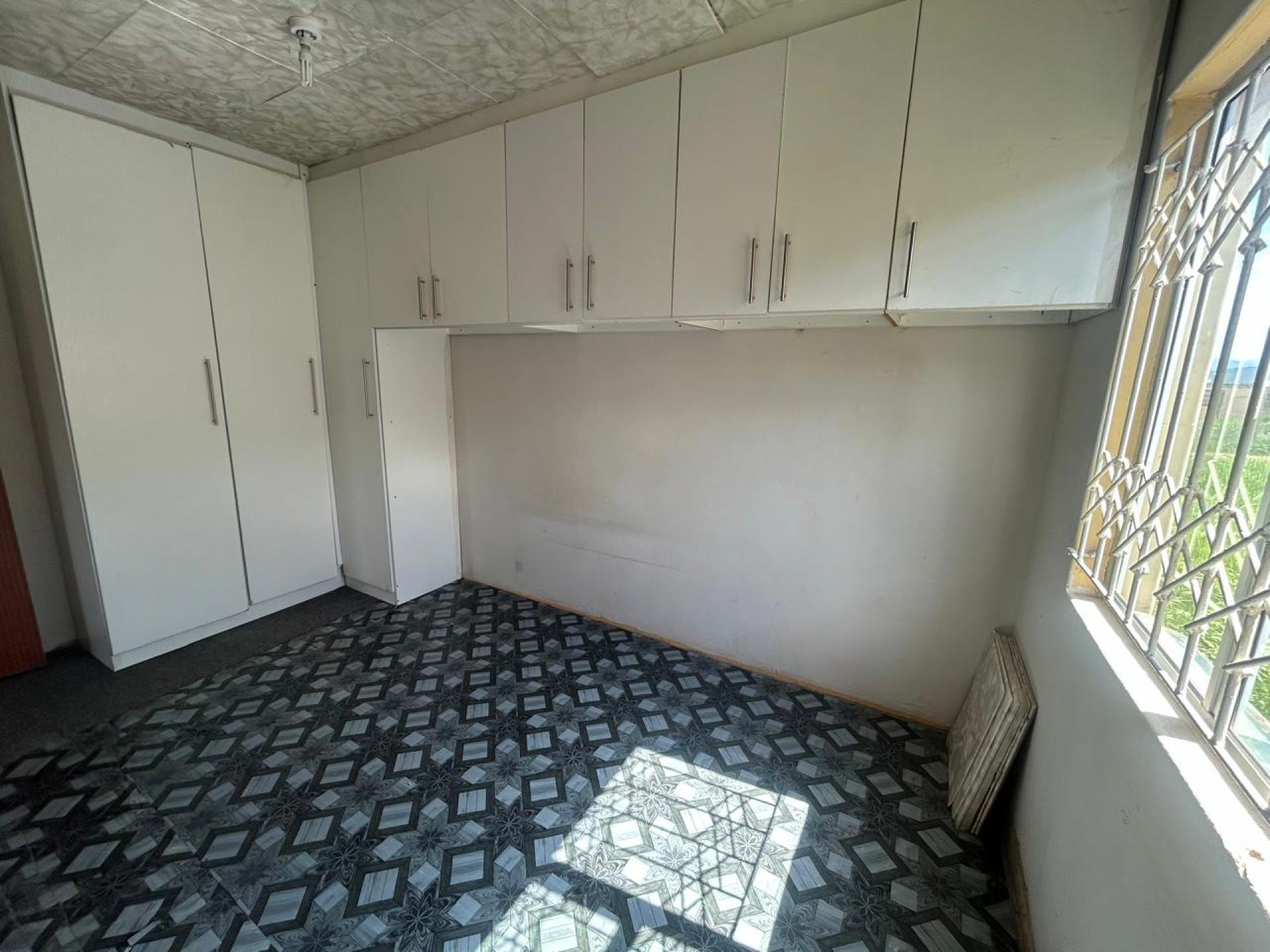 Bed Room 2 of property in Ezibeleni