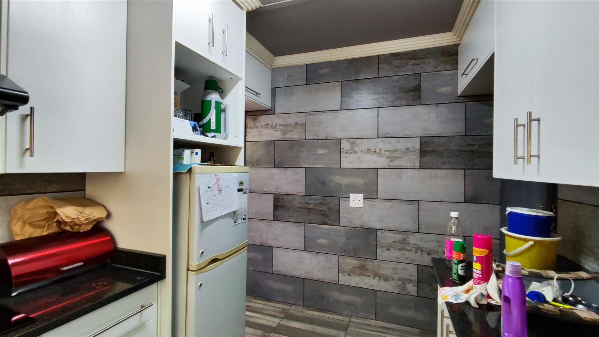 Kitchen - 7 square meters of property in Minnebron