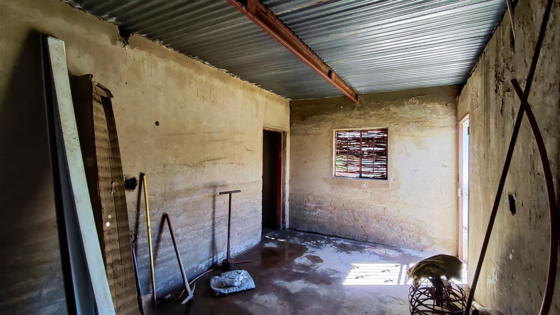 Store Room - 17 square meters of property in Minnebron