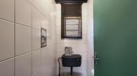 Bathroom 1 - 7 square meters of property in Minnebron