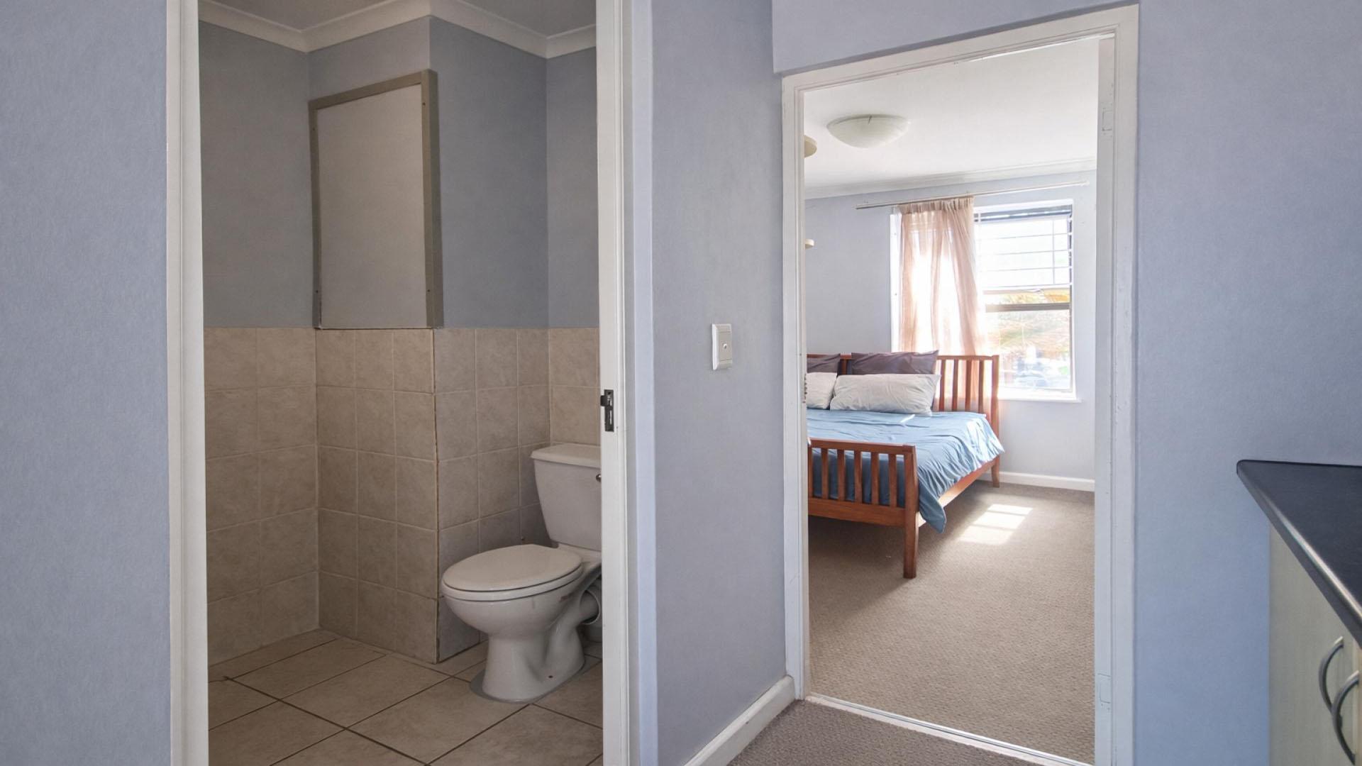 Bathroom 2 of property in Fish Hoek