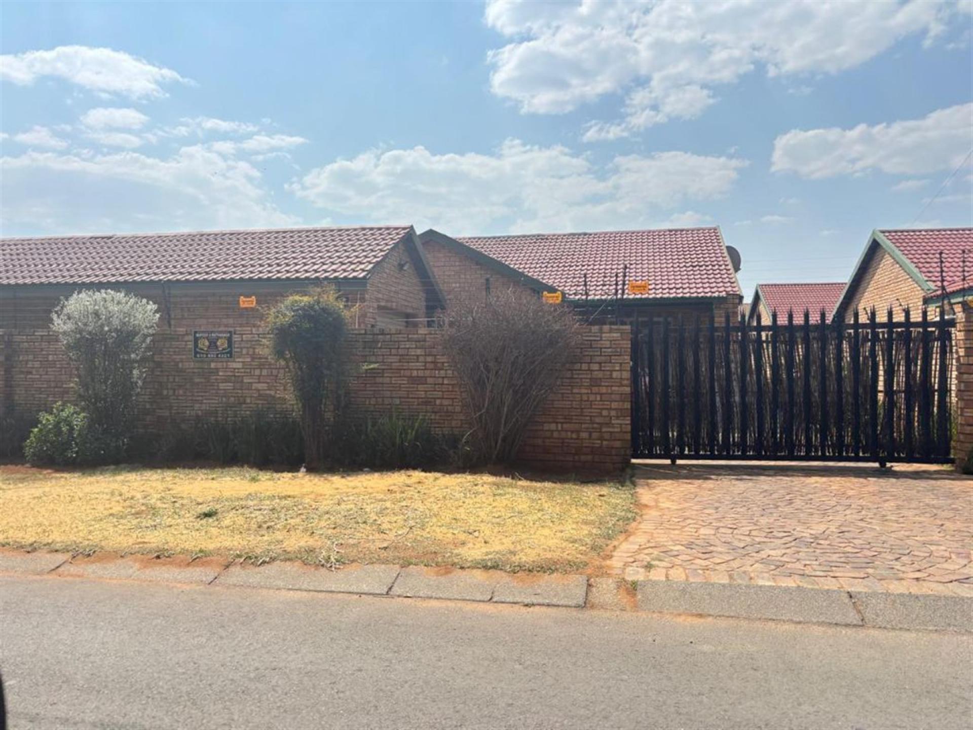 Front View of property in Culemborg Park