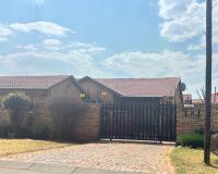 Front View of property in Culemborg Park