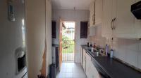 Kitchen - 11 square meters of property in Crystal Park