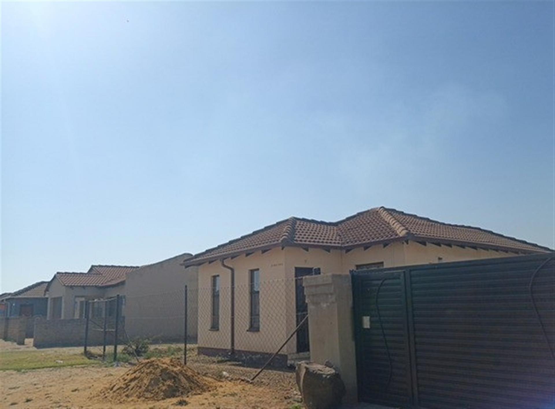 Front View of property in Vanderbijlpark