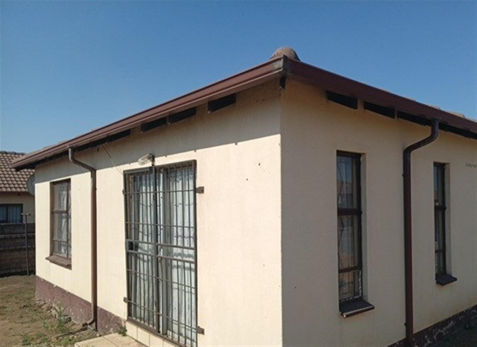 Front View of property in Vanderbijlpark