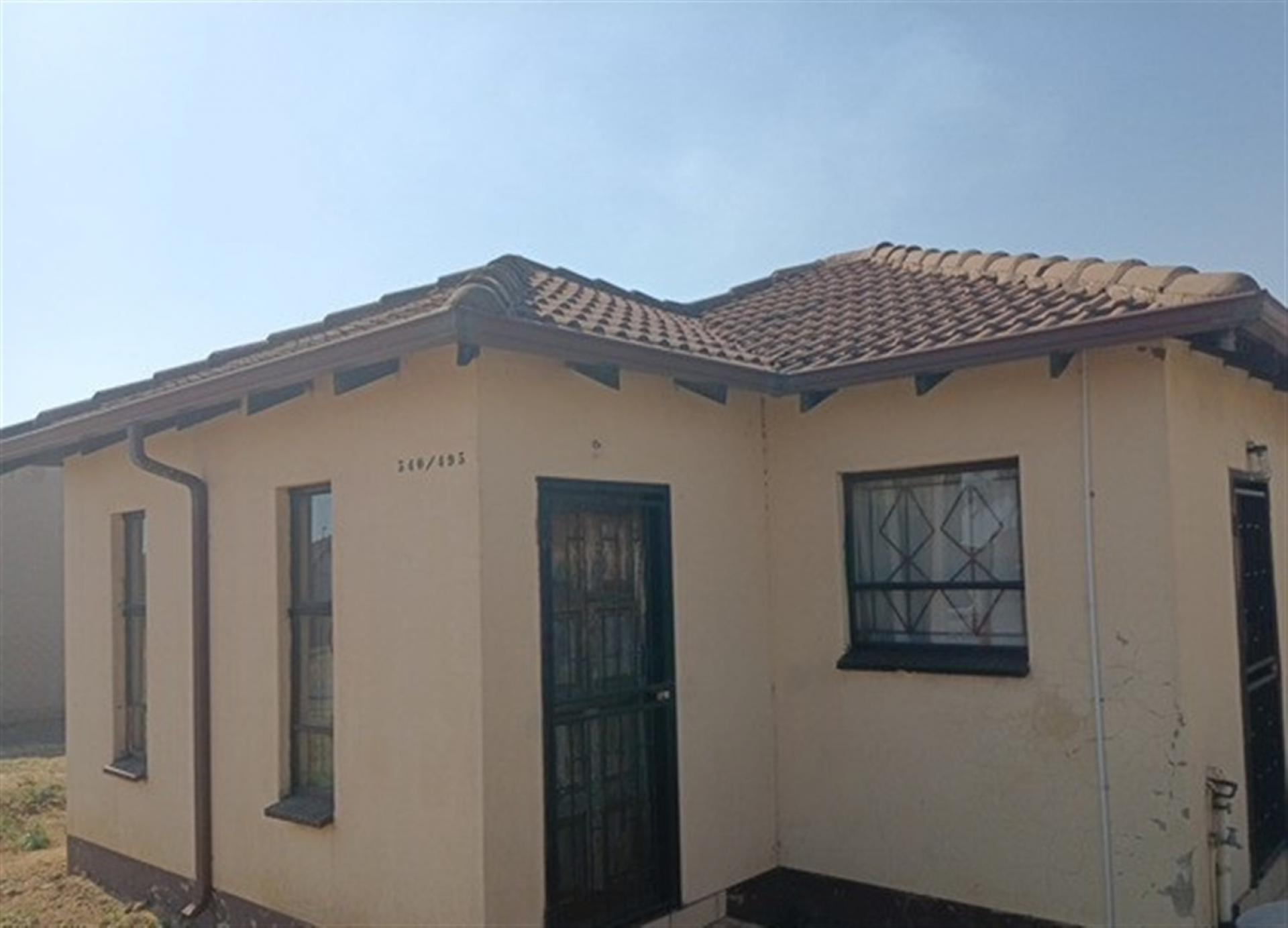 Front View of property in Vanderbijlpark