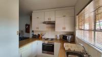 Kitchen - 9 square meters of property in Rensburg