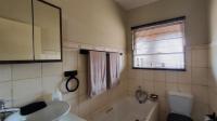 Bathroom 1 - 4 square meters of property in Rensburg