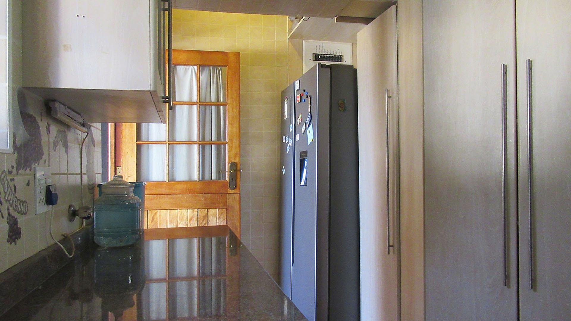 Kitchen - 12 square meters of property in Krugersdorp