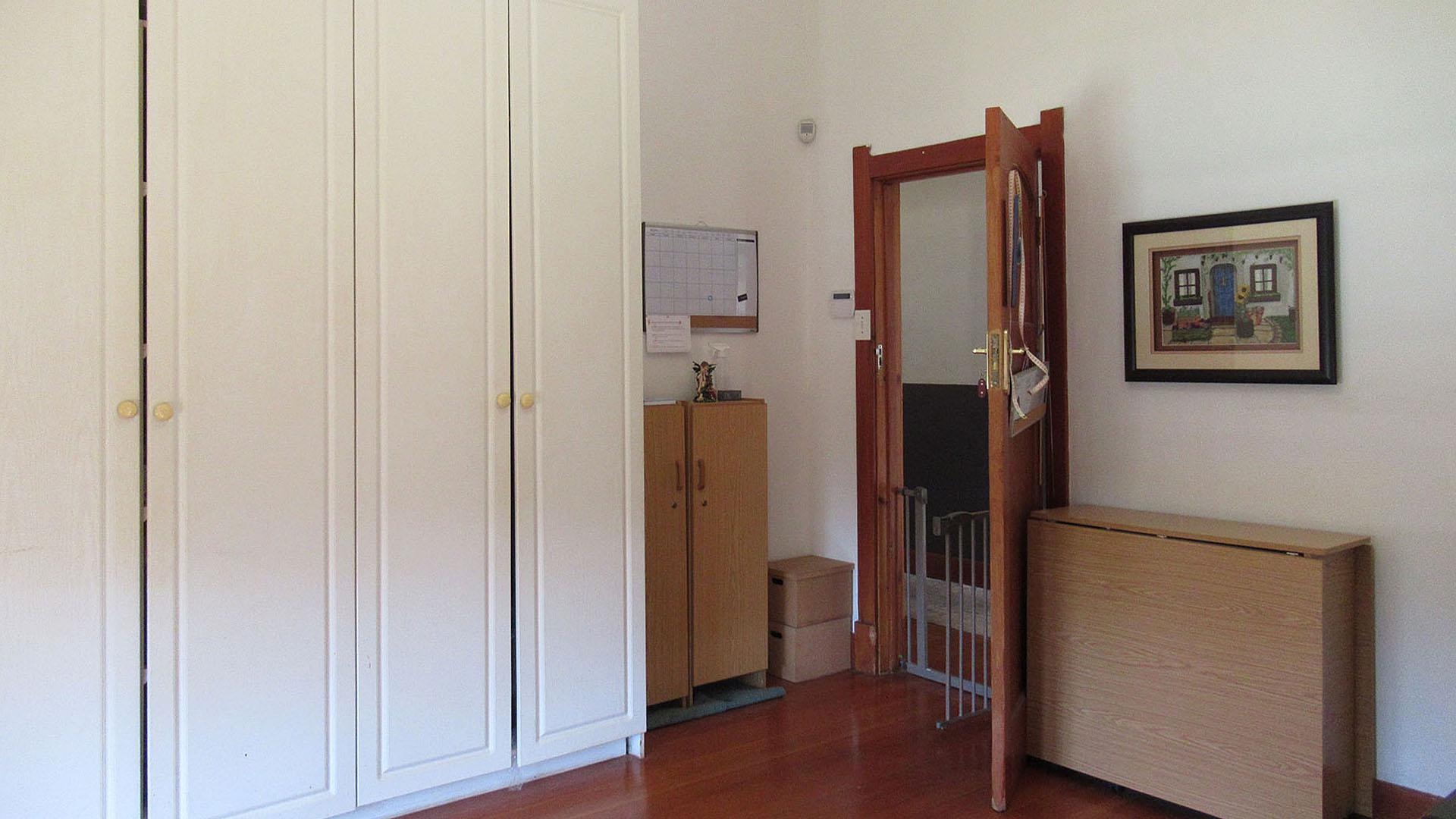 Bed Room 1 - 23 square meters of property in Krugersdorp