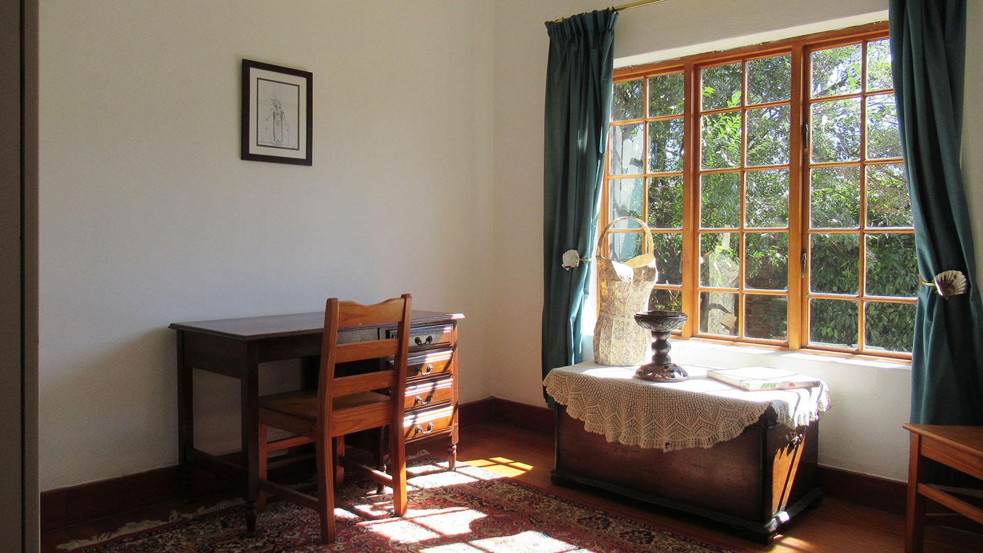 Bed Room 2 - 13 square meters of property in Krugersdorp