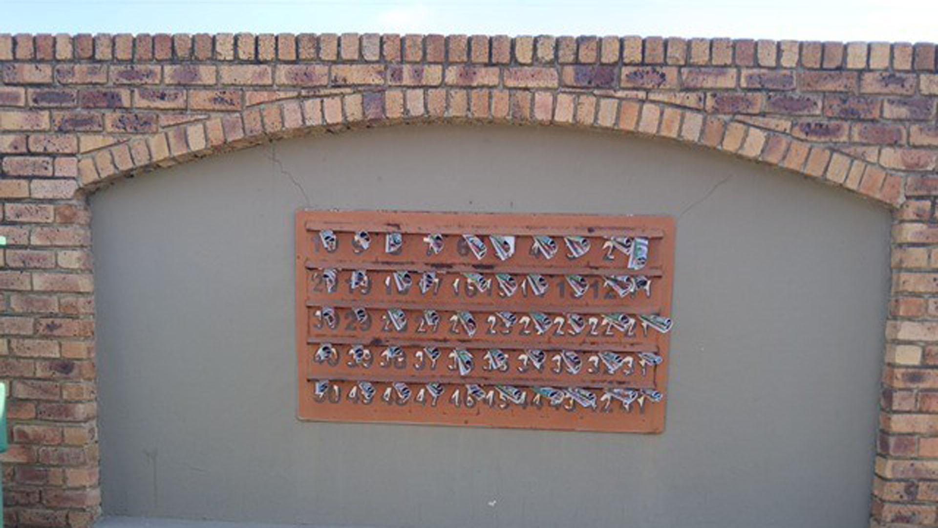 Front View of property in Vaalpark