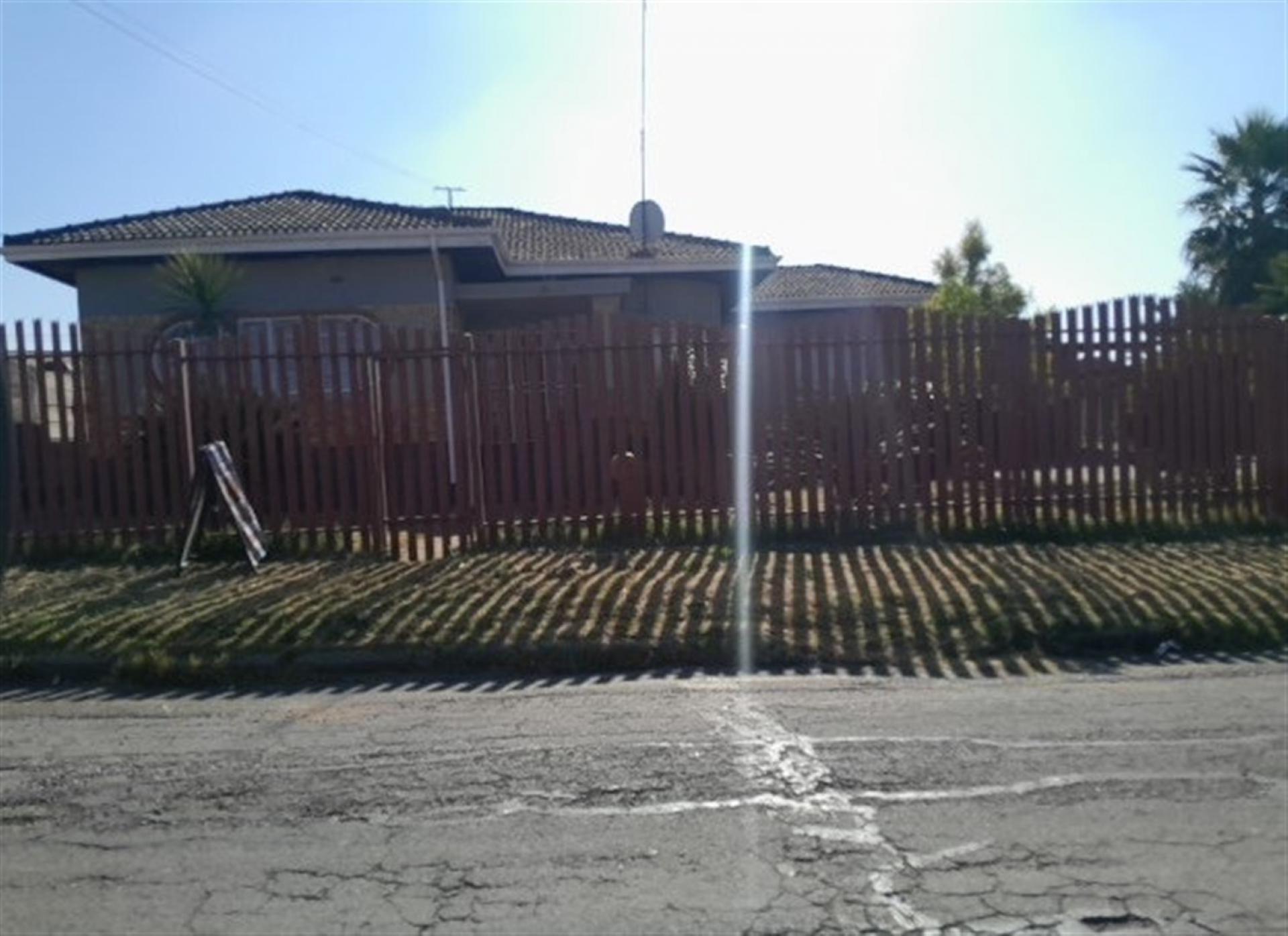 Front View of property in Elsburg