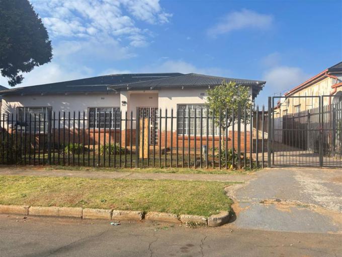 Standard Bank SIE Sale In Execution 3 Bedroom House for Sale in Krugersdorp - MR617135