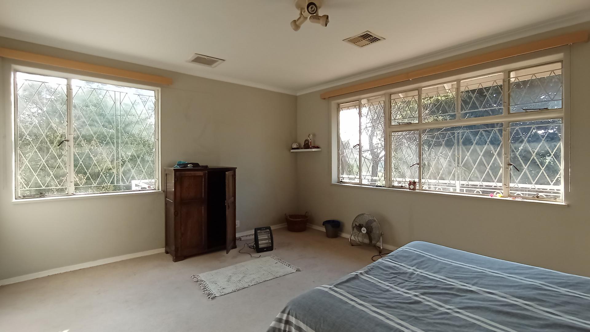 Bed Room 3 - 26 square meters of property in Savoy Estate 