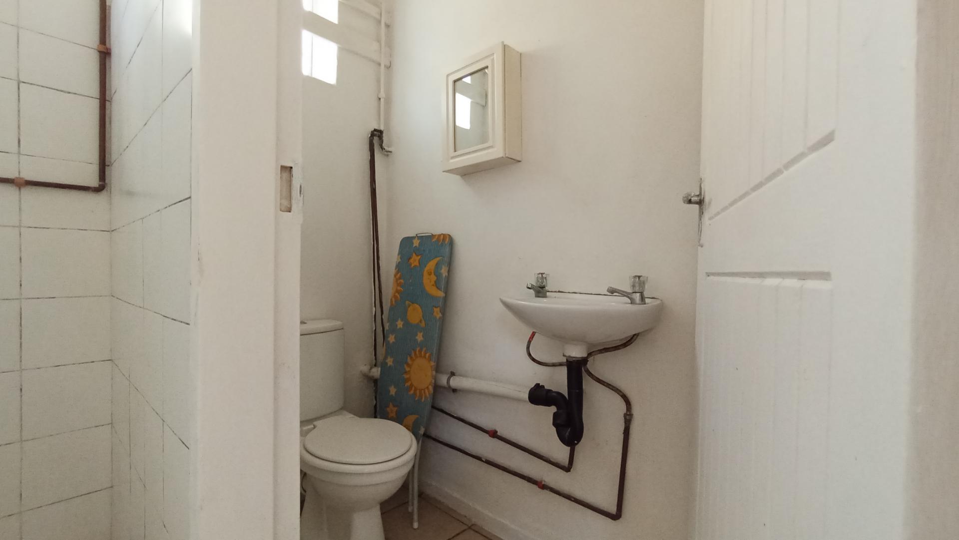 Staff Bathroom of property in Savoy Estate 