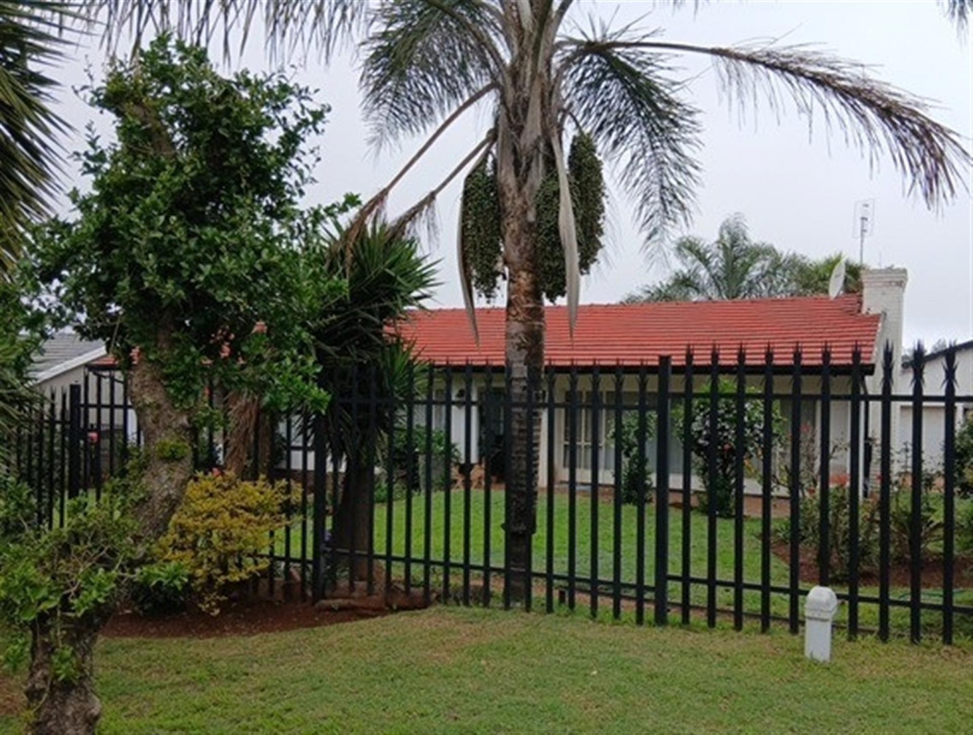 Front View of property in Florida Park