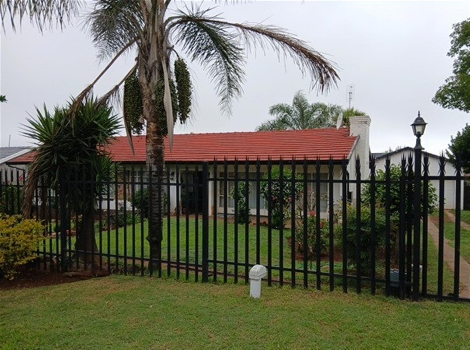 Front View of property in Florida Park
