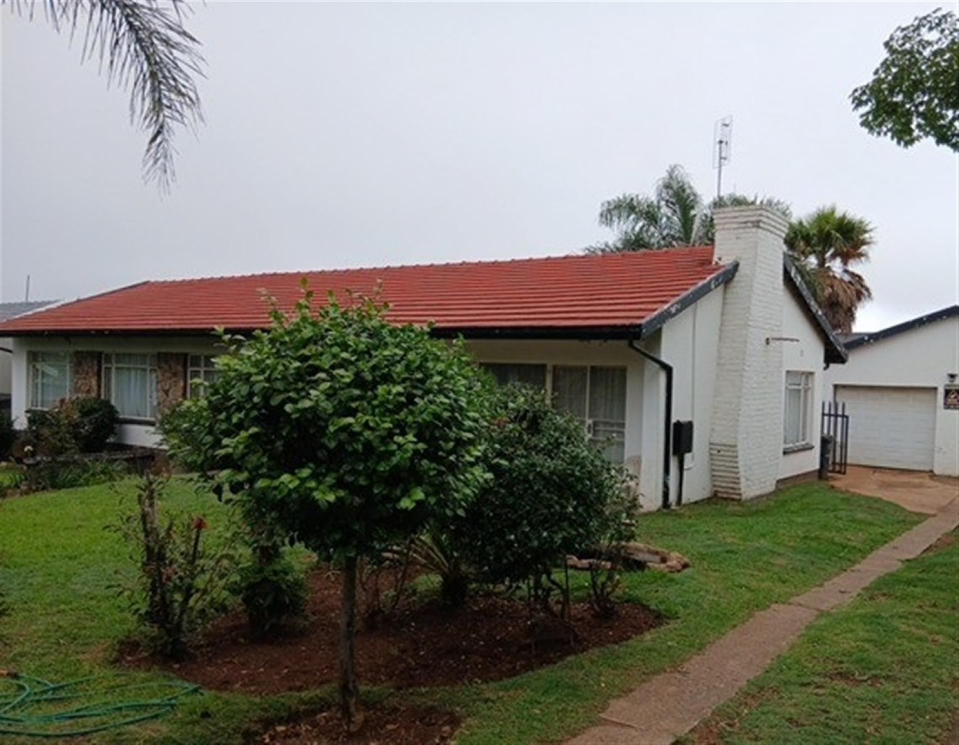 Front View of property in Florida Park