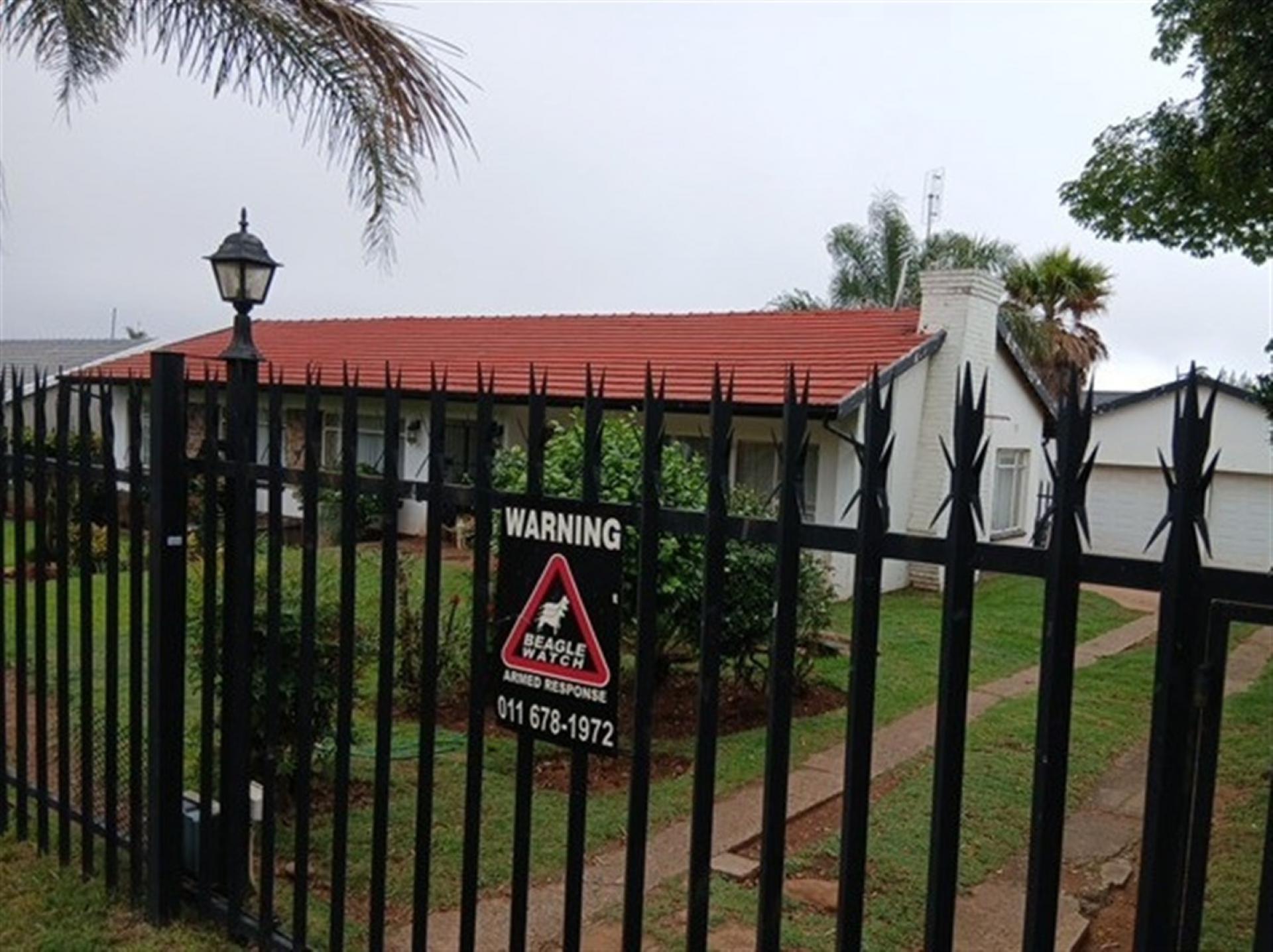 Front View of property in Florida Park