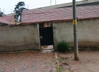 Front View of property in Rhodesfield