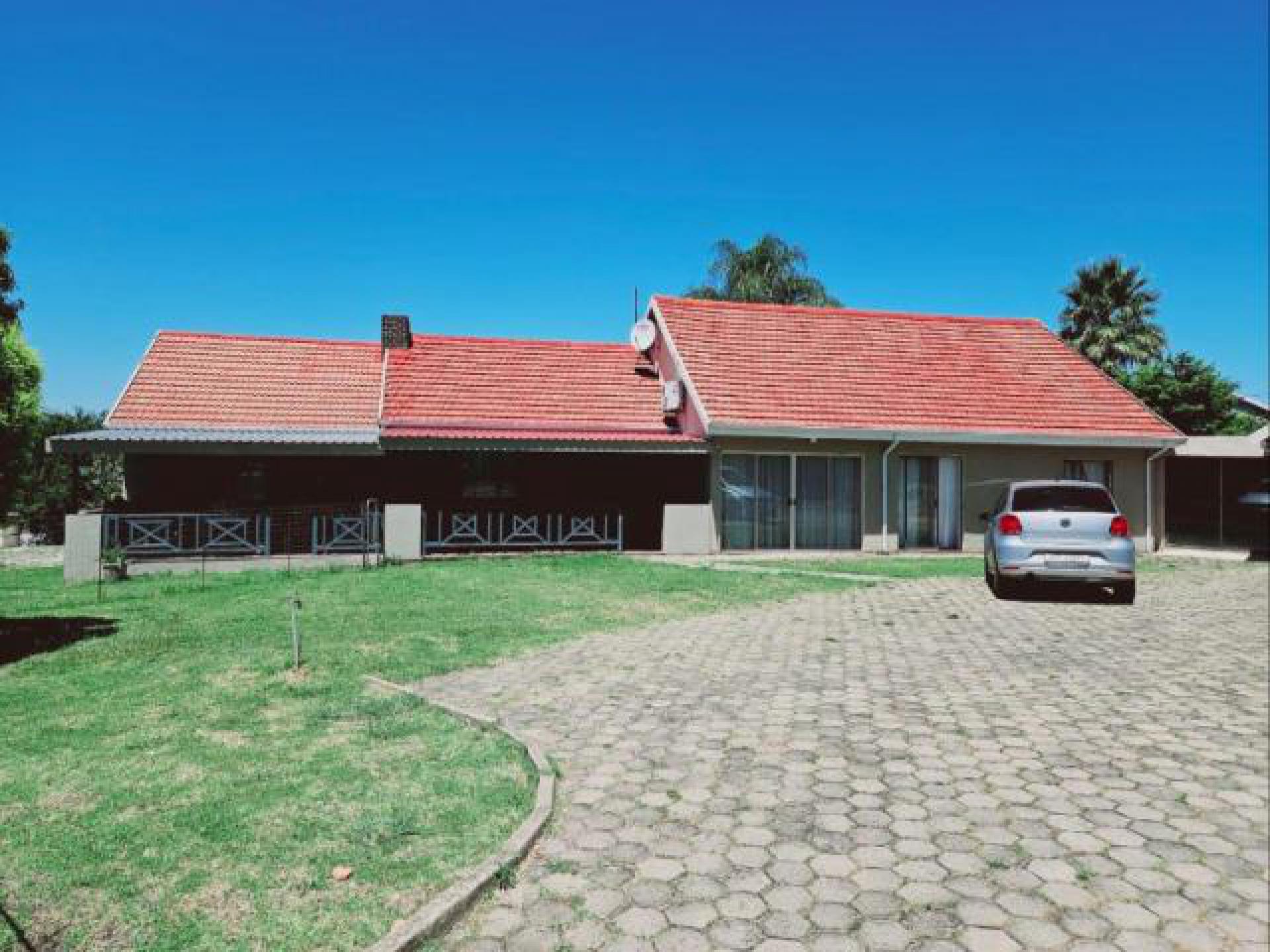 Front View of property in Ladysmith