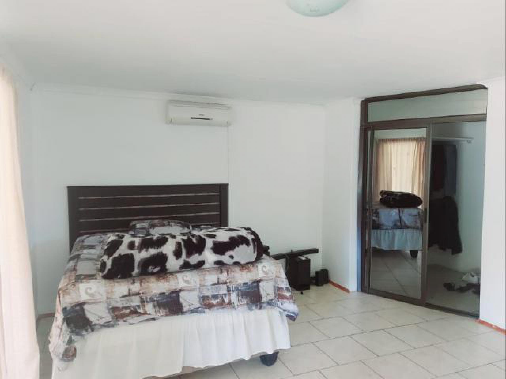 Bed Room 2 of property in Ladysmith