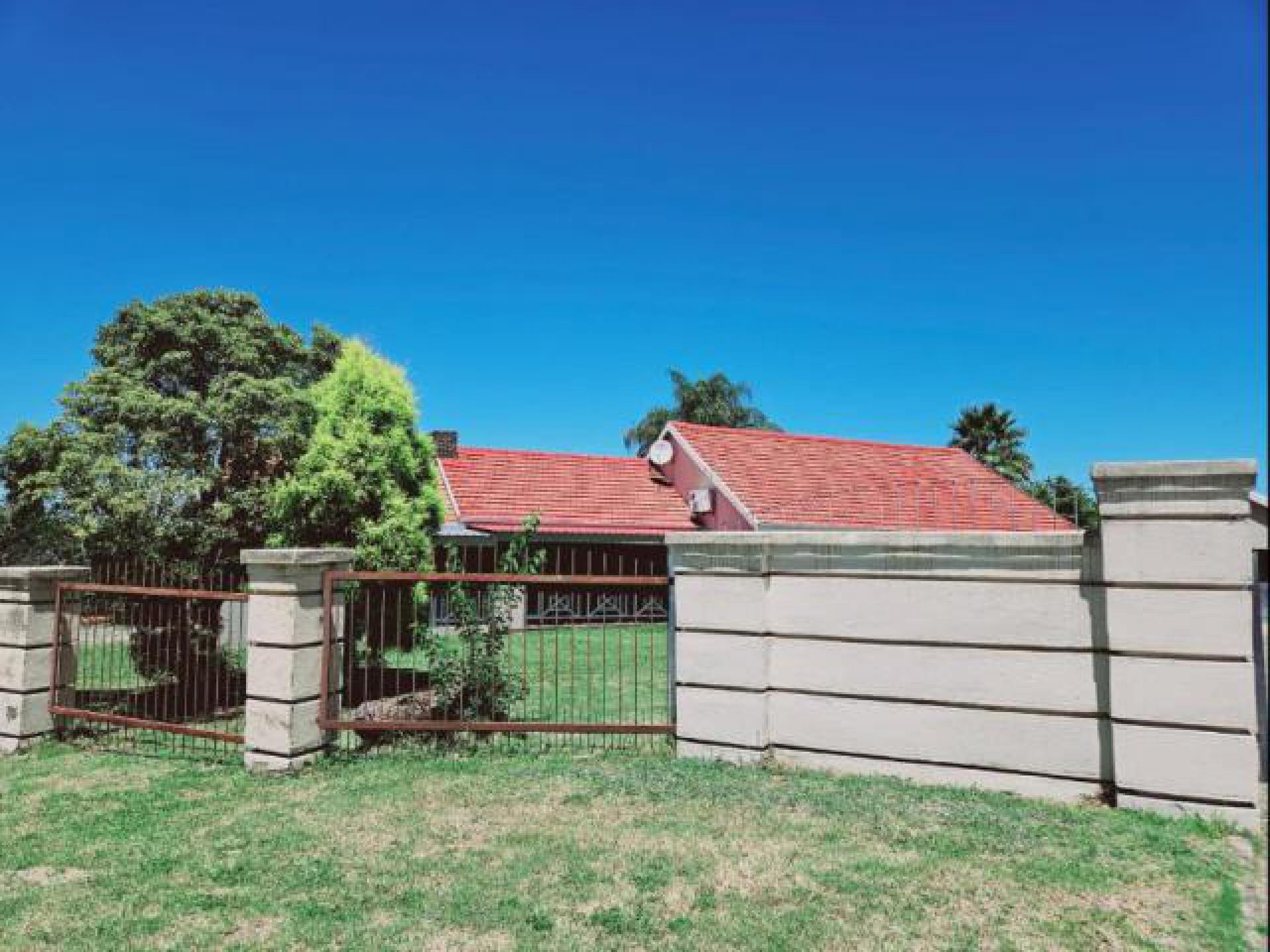Front View of property in Ladysmith