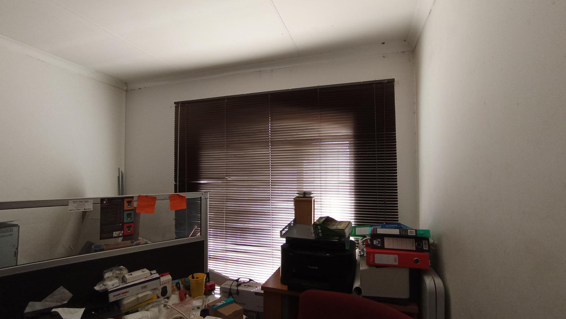 Bed Room 1 - 12 square meters of property in Lindhaven