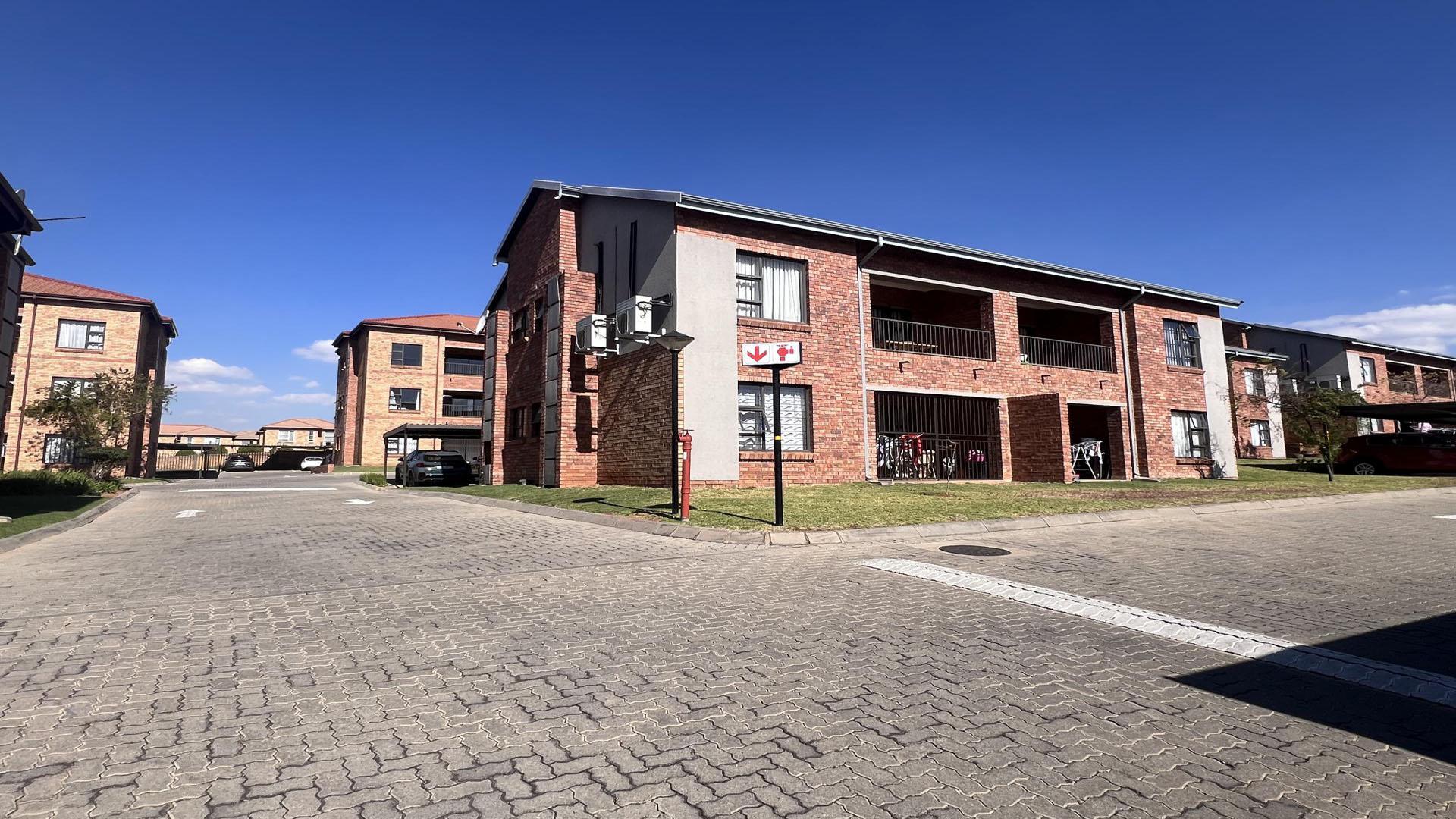 Front View of property in Wilgeheuwel 