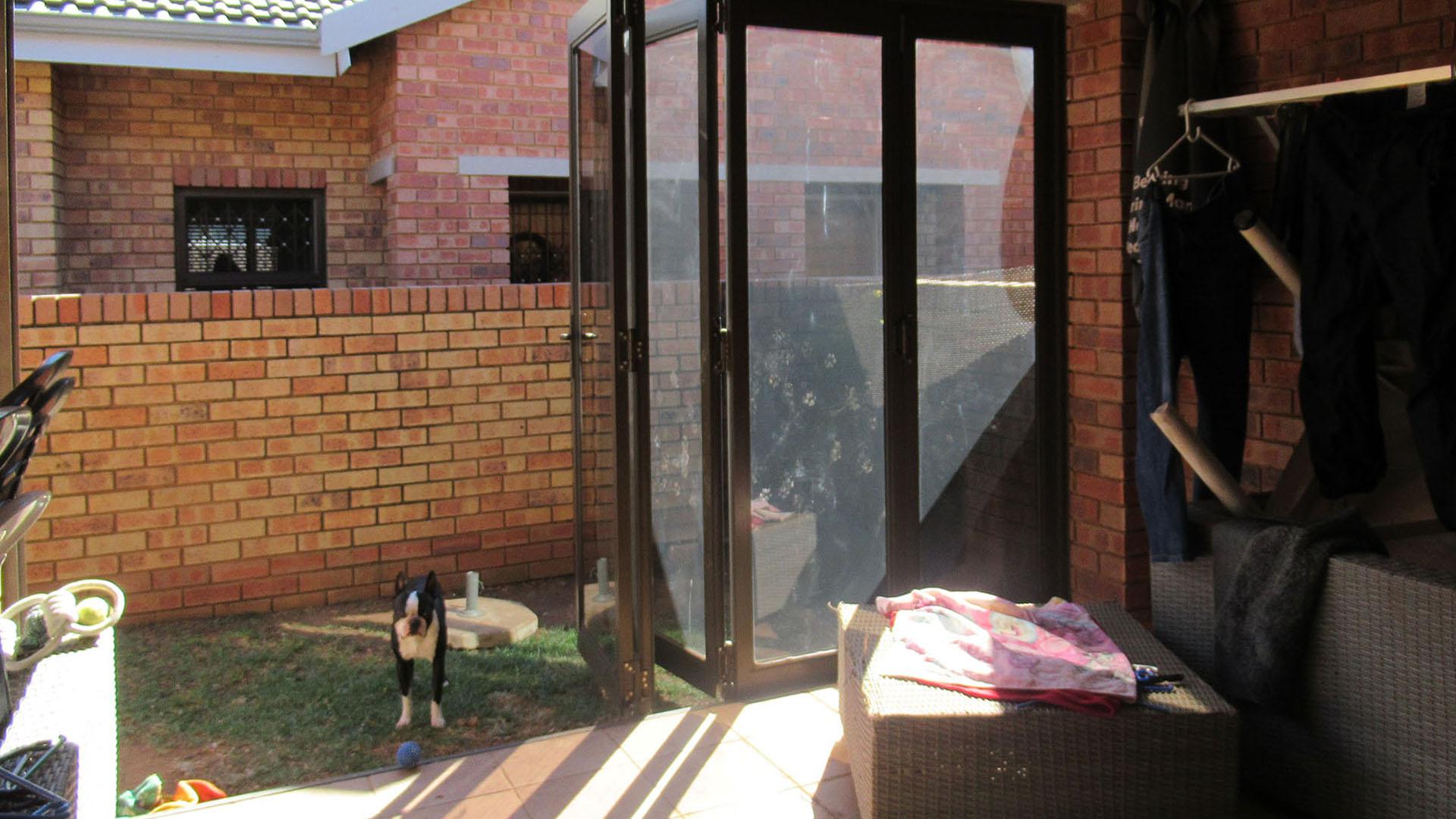 Patio - 13 square meters of property in Wilgeheuwel 