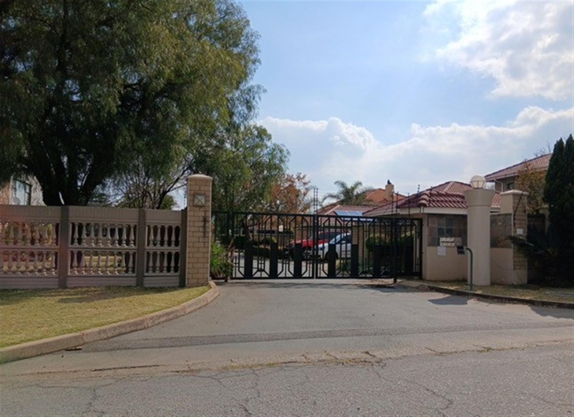 Front View of property in Libradene